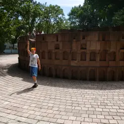 Что то Итальянское